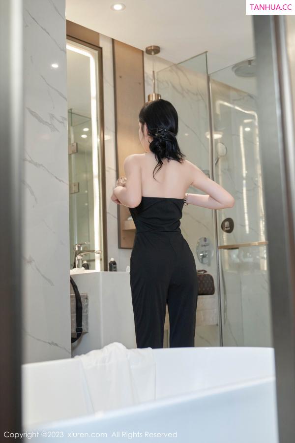 周于希dummy  [XiuRen]高清写真图 2023.08.25 No.7289 周于希Sally 丰腴美臀第26张图片